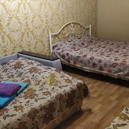 Flat Near City Garden * Odesa